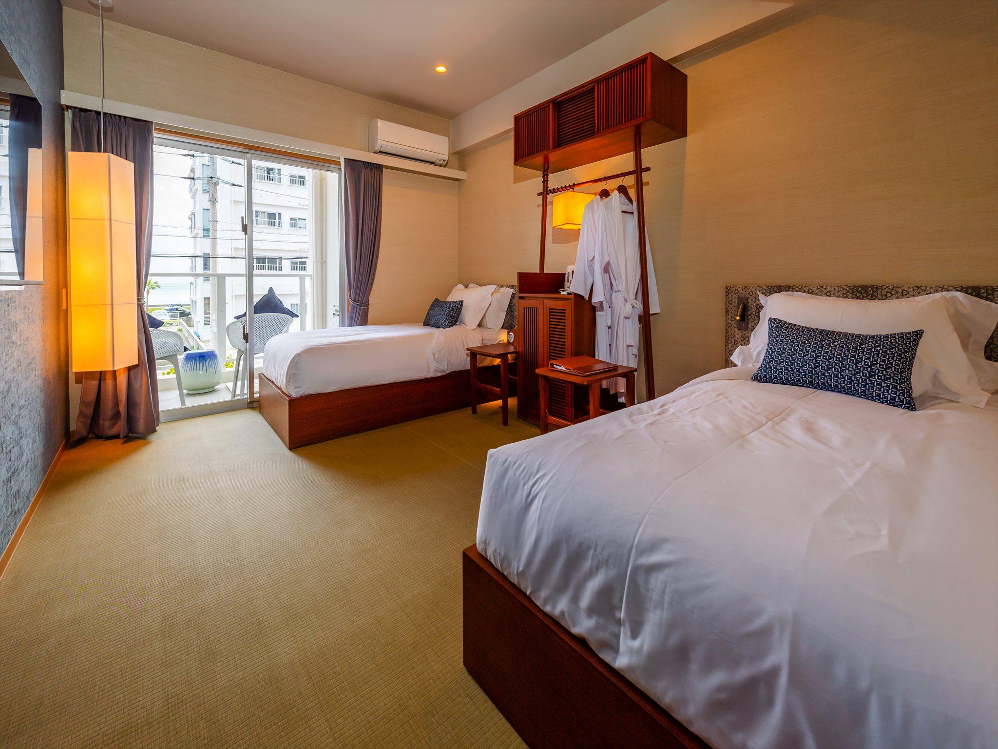 Universal, Twin Beds, Accessible