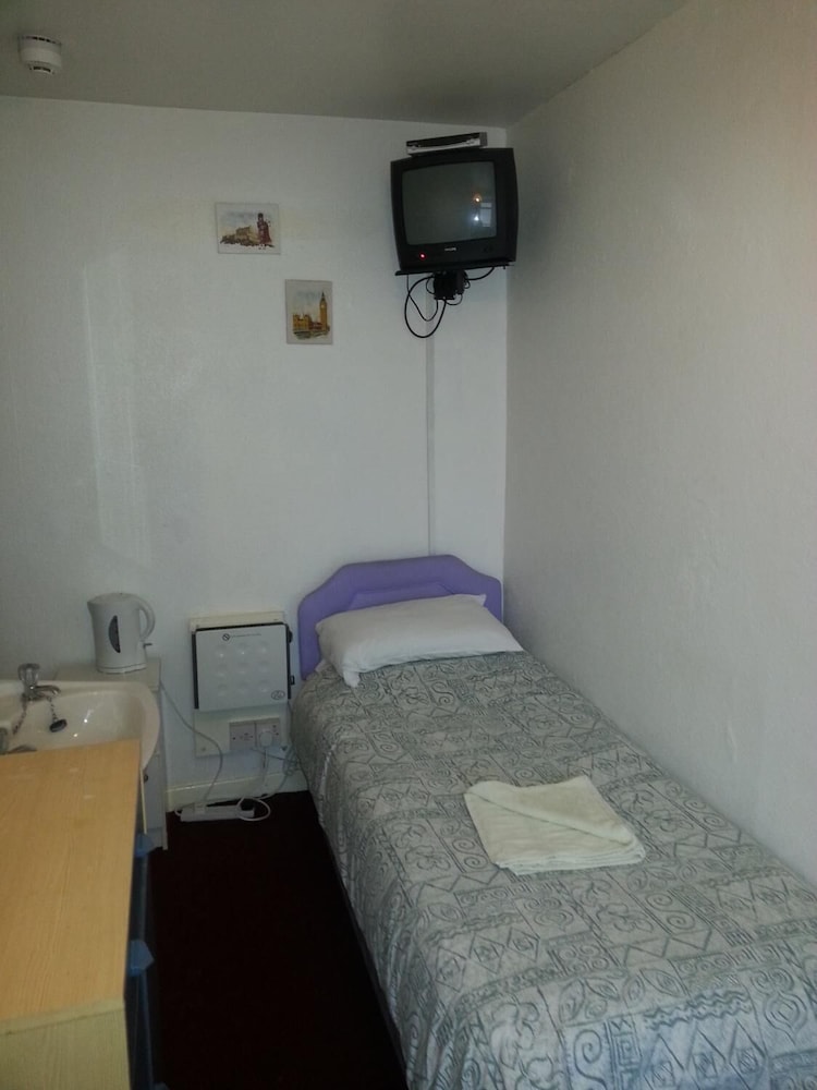 Jesmond International Hotel 11/69