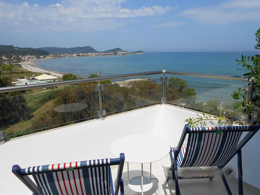 Sidari Beach Hotel 72/81