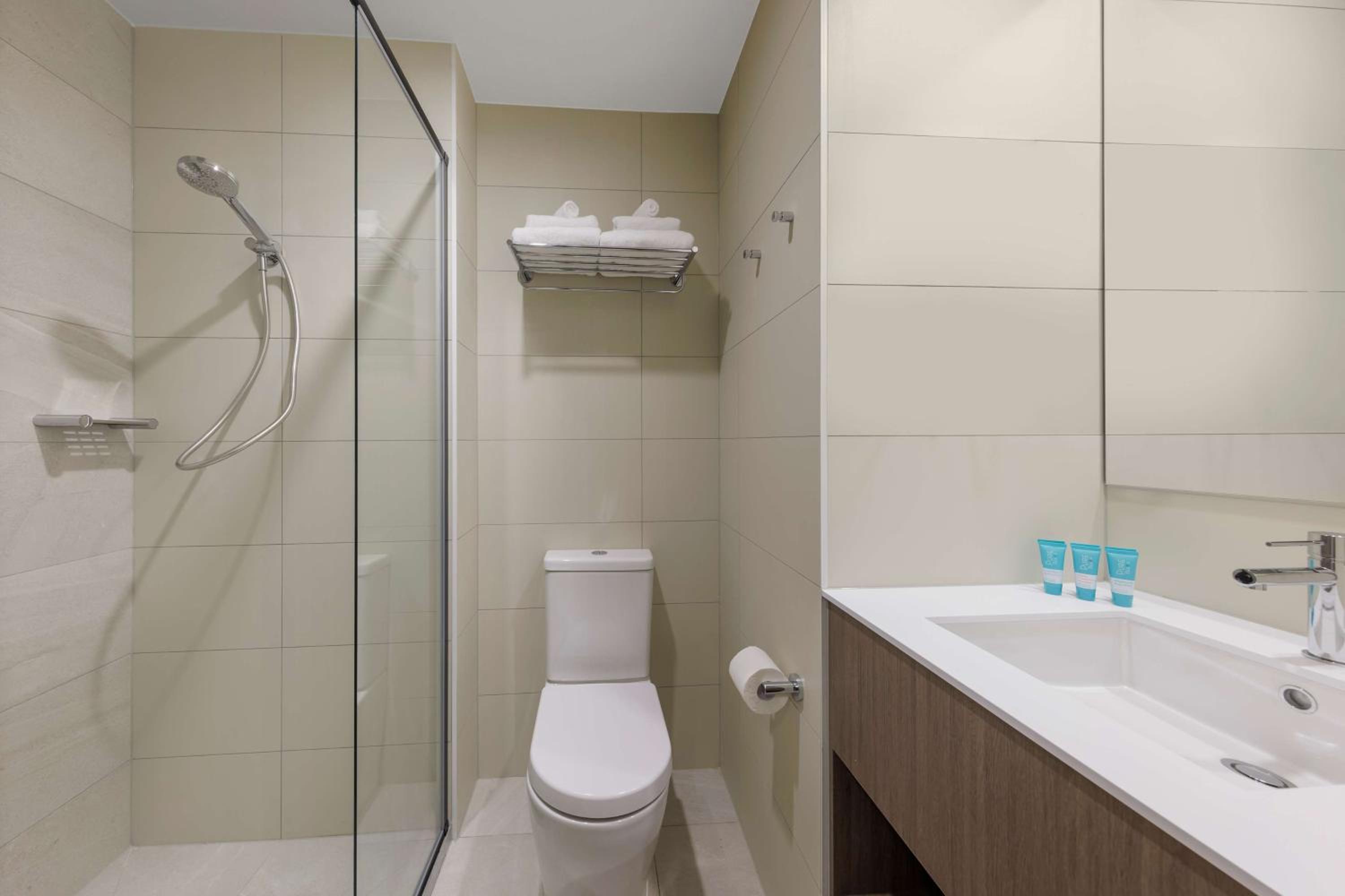 غرفة تنفيذية بسرير فردي وسرير كوين بإطلالة على المدينة، Best Western Queen Victoria Market Hotel 5/11