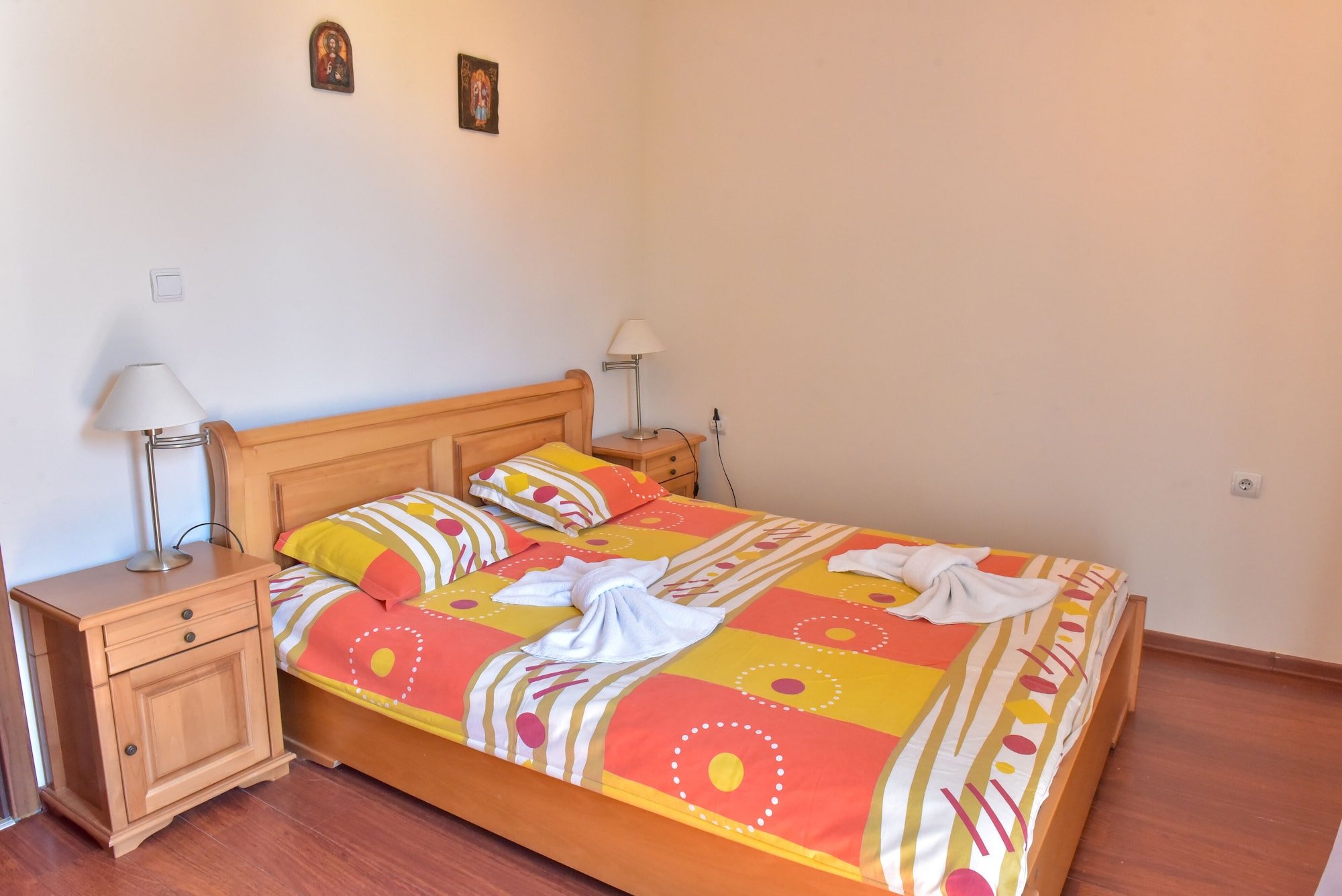 2 BEDROOMS, APARTMENT