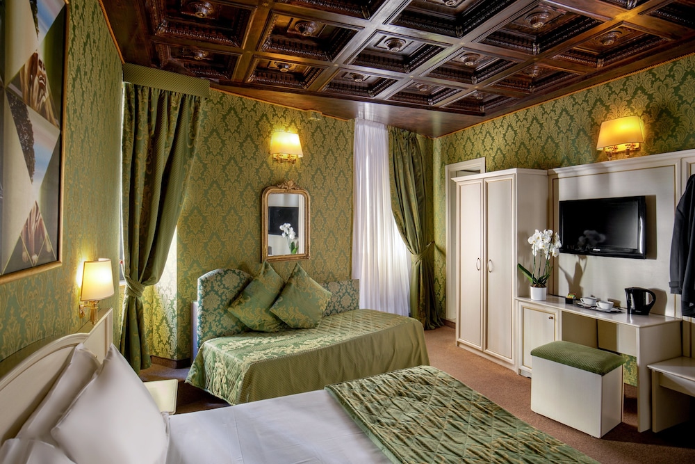 Residenza Canova Tadolini 48/62