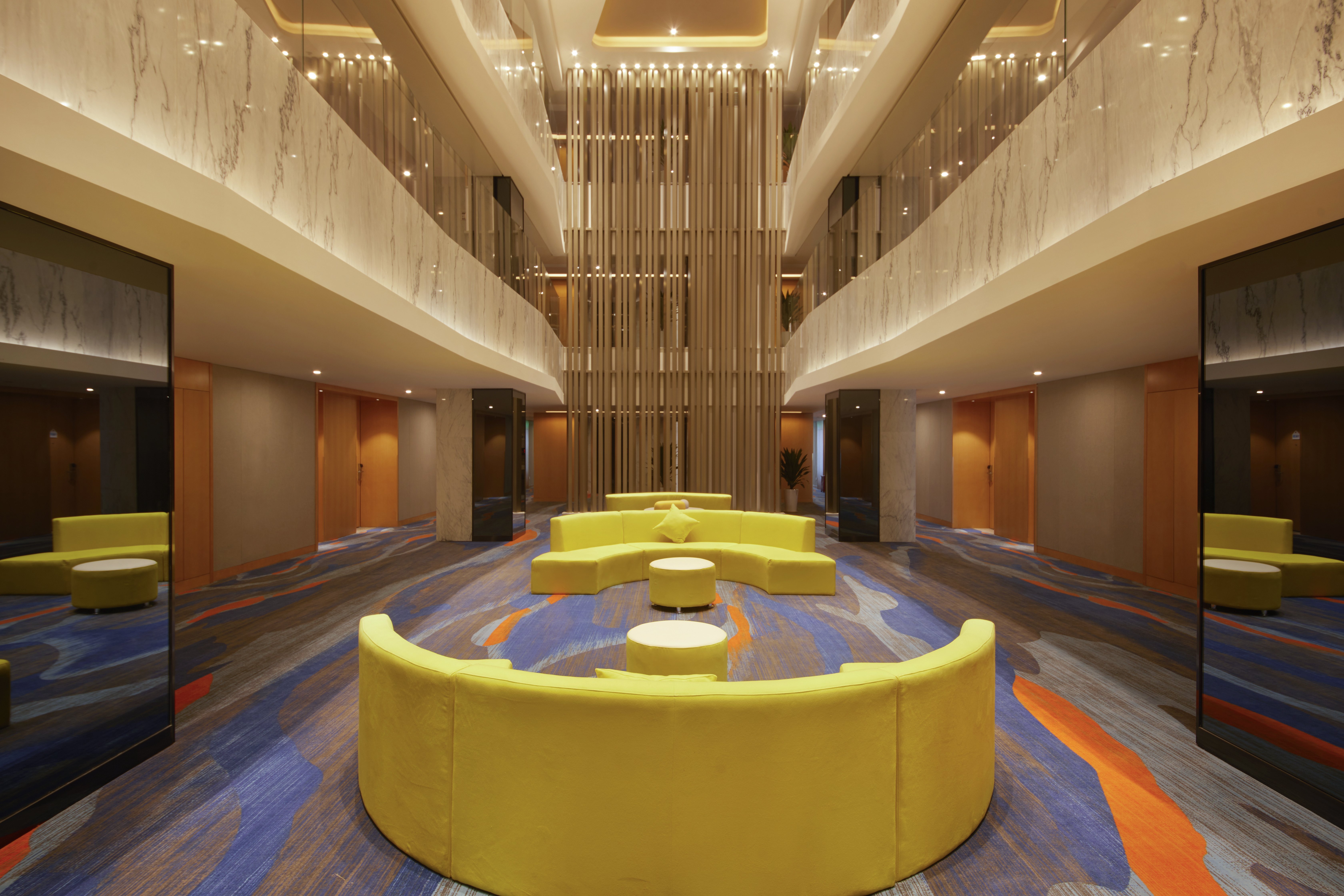 Holiday Inn Express Zhengzhou Zhengdong 66/73