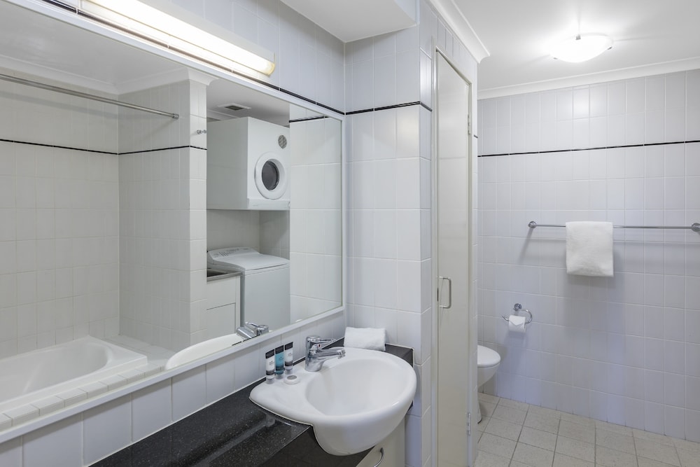 Nesuto Mounts Bay Apartment Hotel 7/42