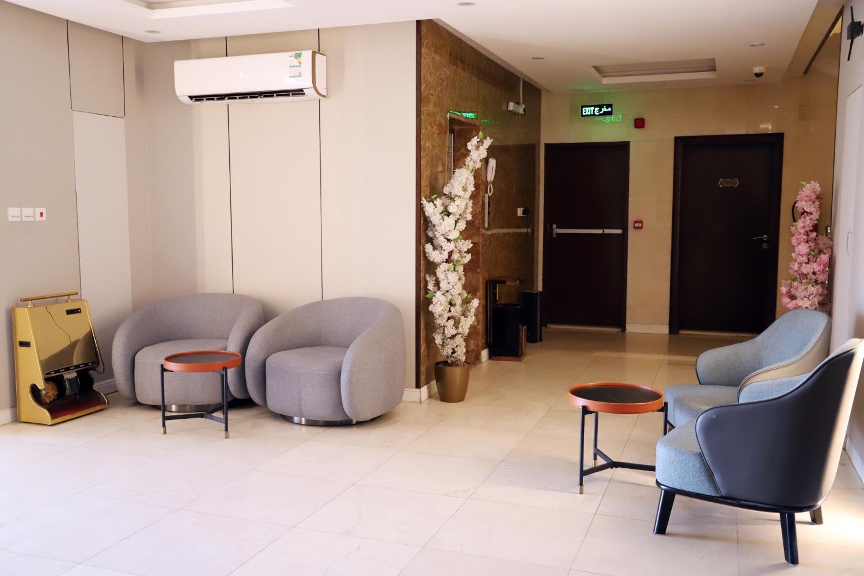 أجنحة صن رايز(Sunrise Suites) 9/17