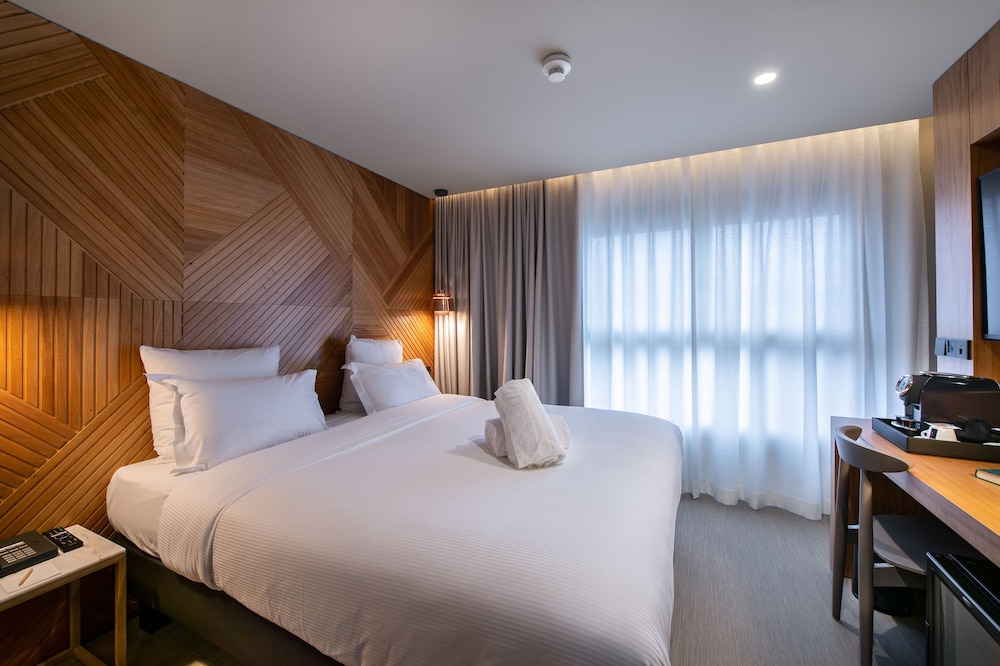 9hotel Paquis 8/50