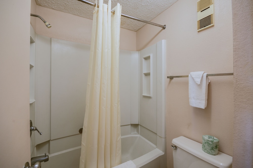 Budget Inn Norfolk Va 38/42