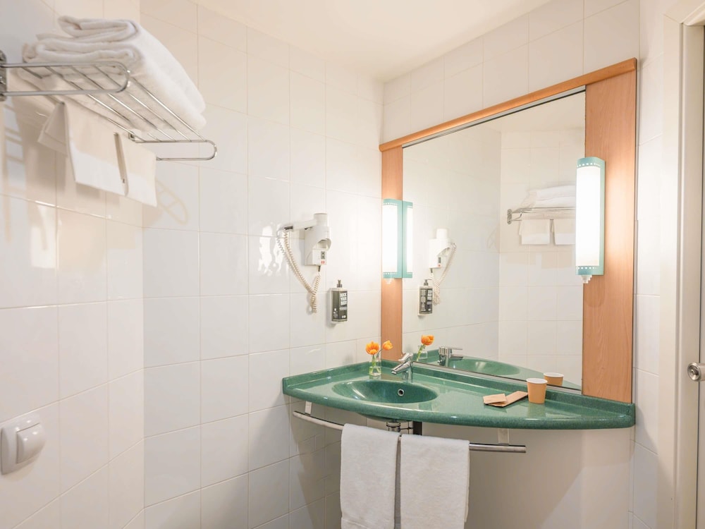 IBIS FIRENZE PRATO EST 41/73