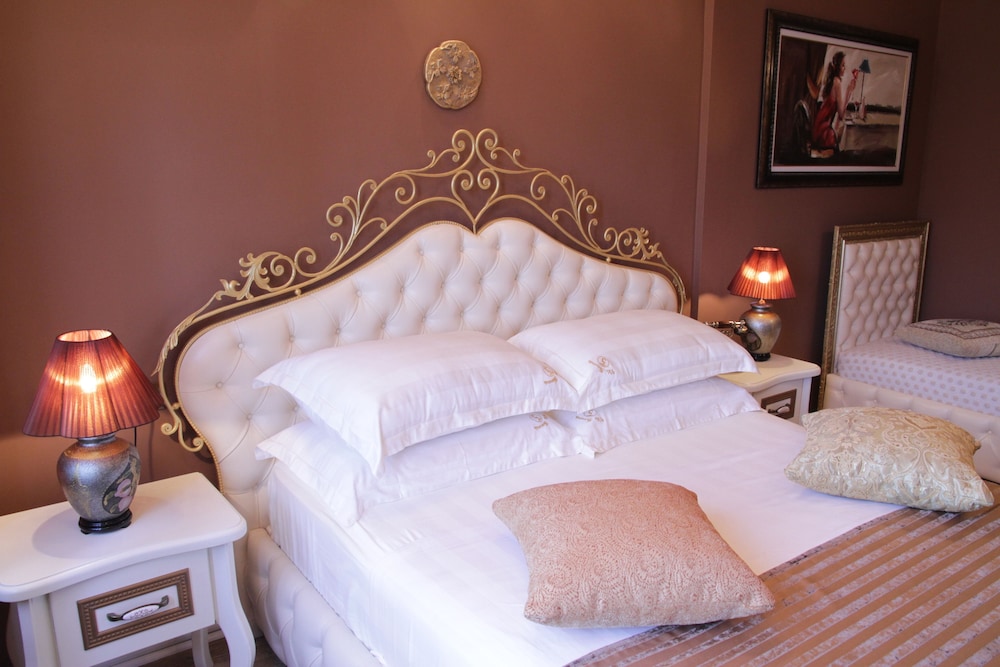 VILA FERNANDO HOTEL 24/40