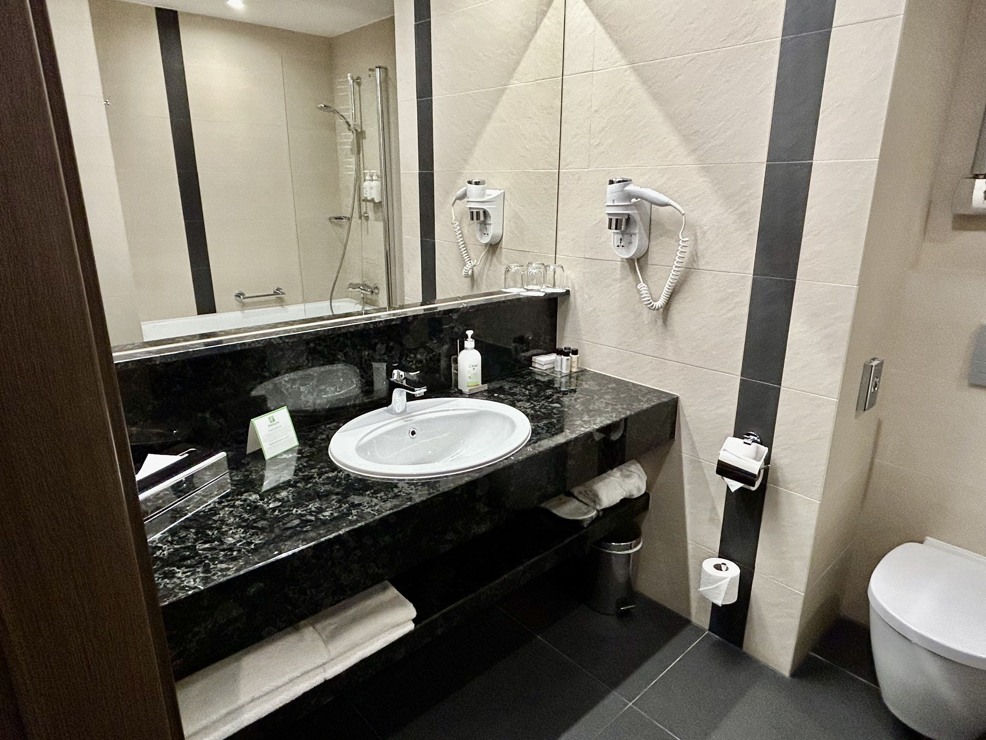 HOLIDAY INN DABROWA GORNICZA 73/75