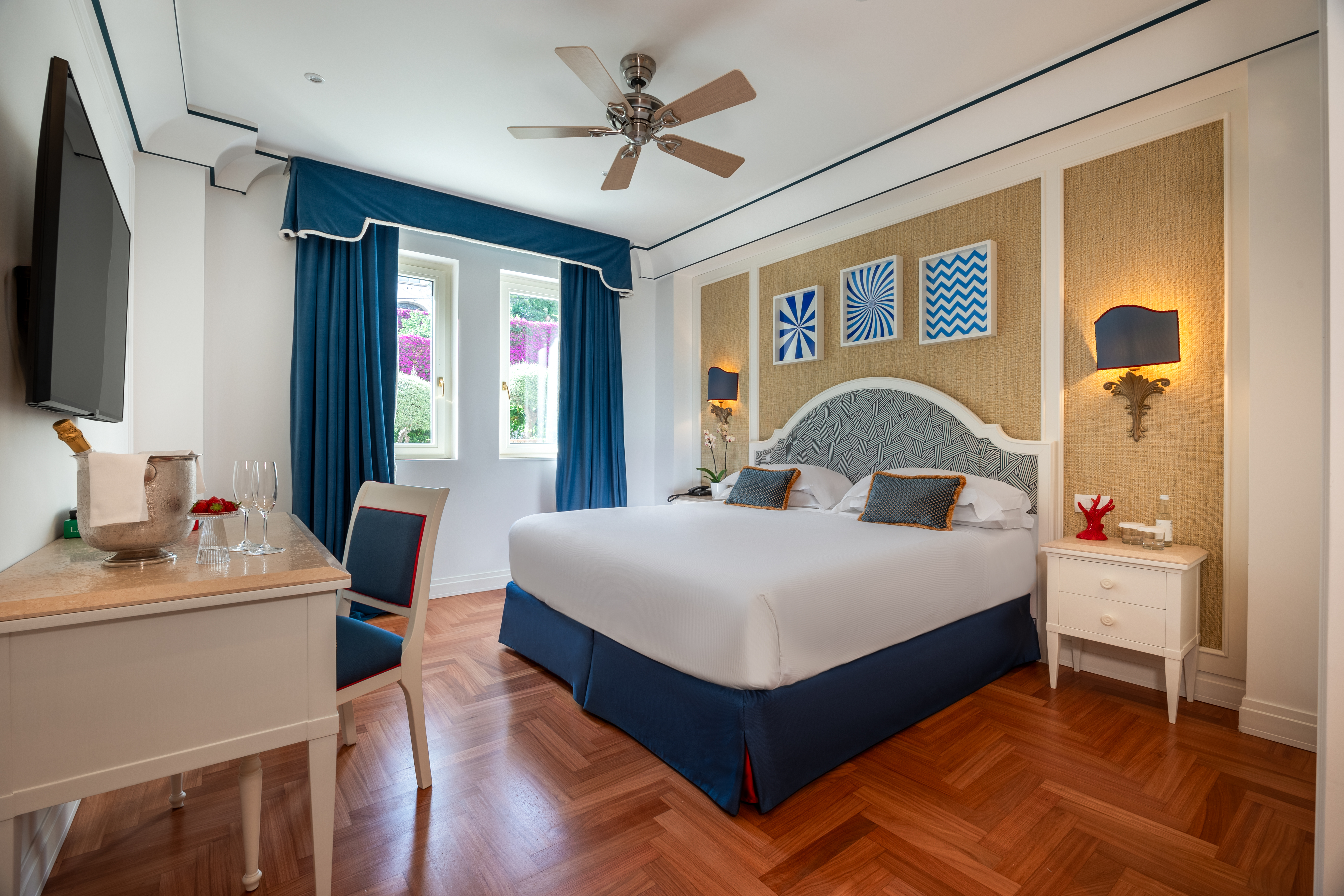 SUPERIOR, DOUBLE BED