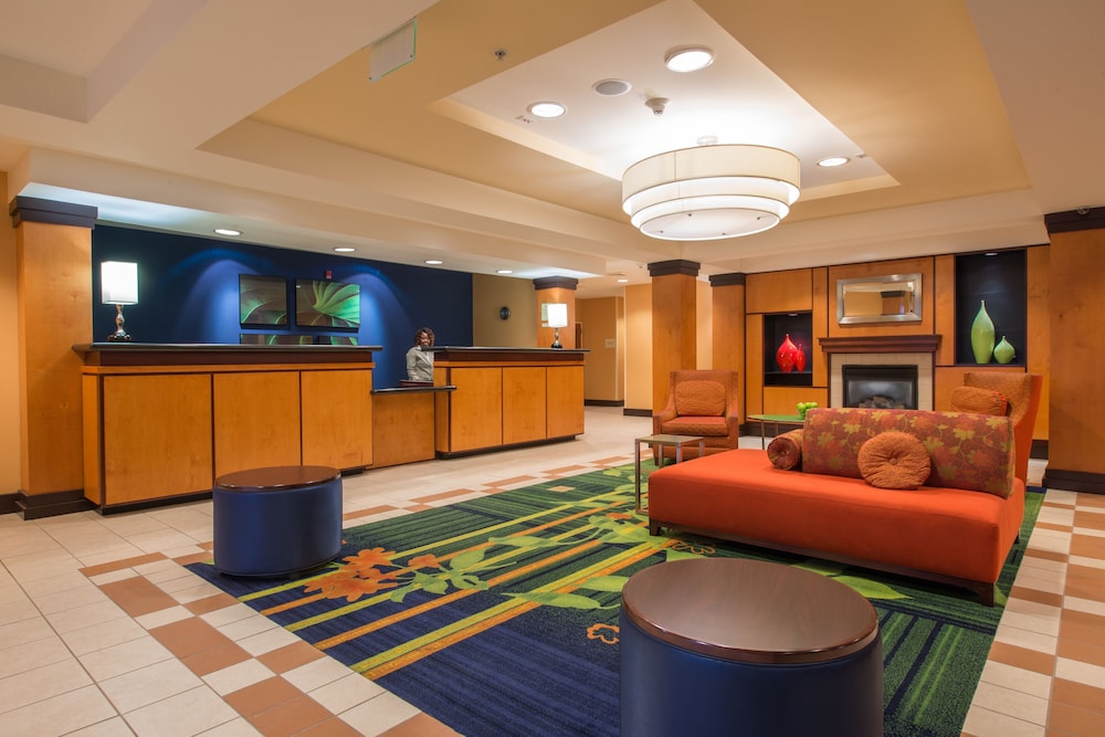 Fairfield Inn And Suites By Marriott Greenwood 7/47