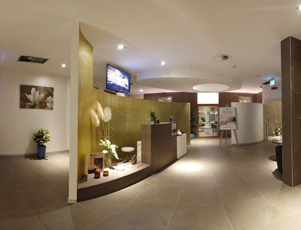 Hotel Mirasole International 7/66
