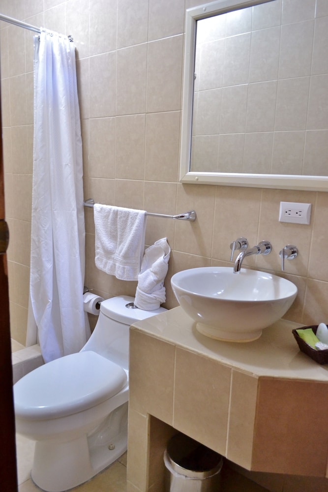 Hotel Casona de La Isla 76/77