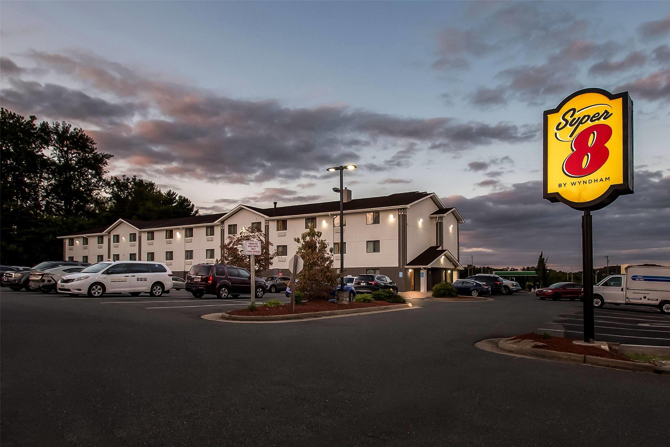 Super 8 by Wyndham Dumfries/Quantico 3/24