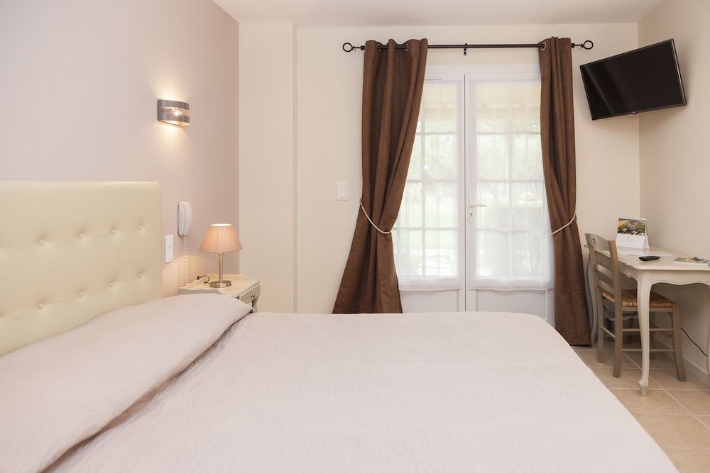 HOTEL DES GRANGES 17/47