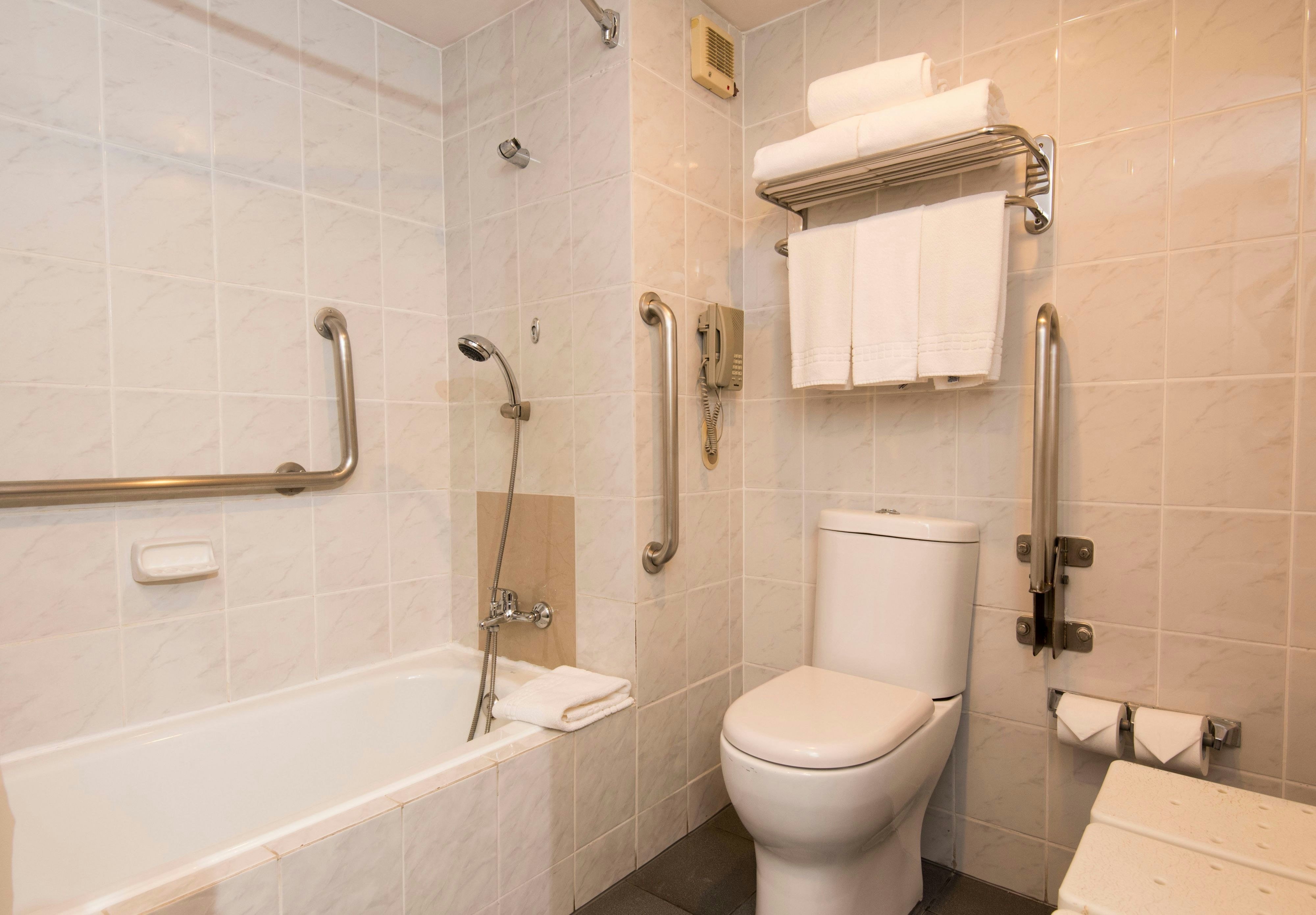 HOLIDAY INN EXPRESS ANTOFAGASTA 65/66