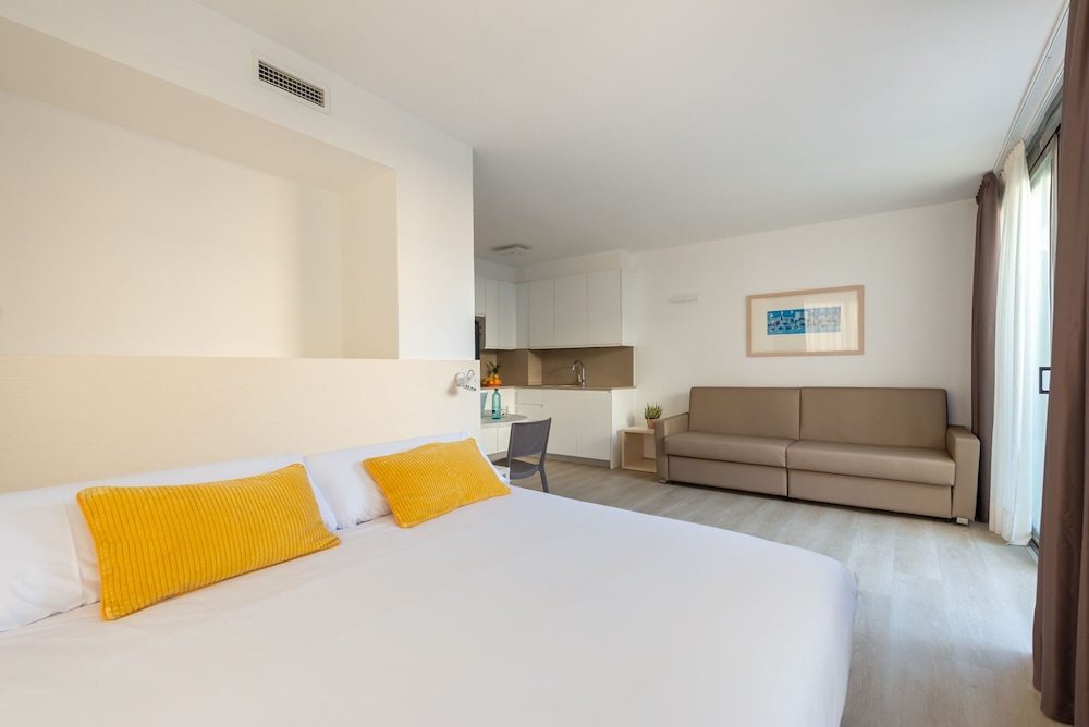 Superior, Apartment, Double Bed, Terrace