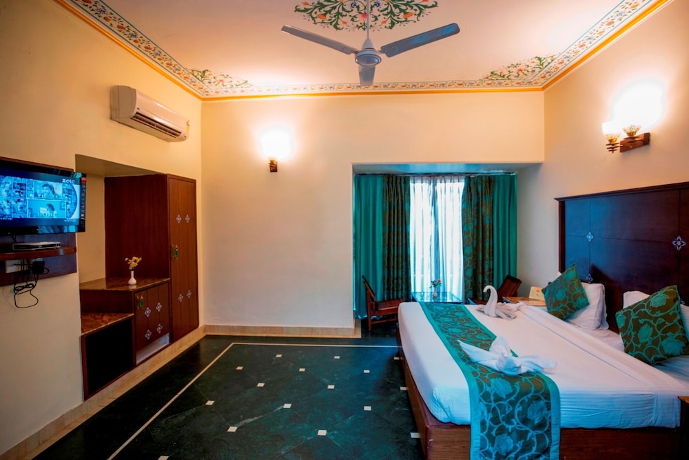 Nahargarh Haveli Hotel 40/52