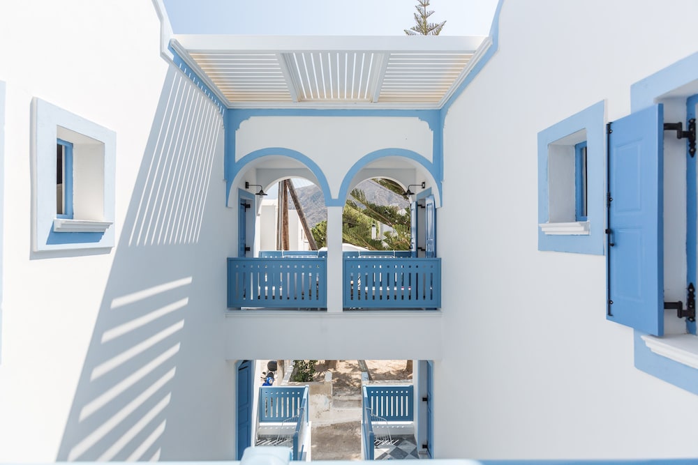 Fanouris Condo 6/22