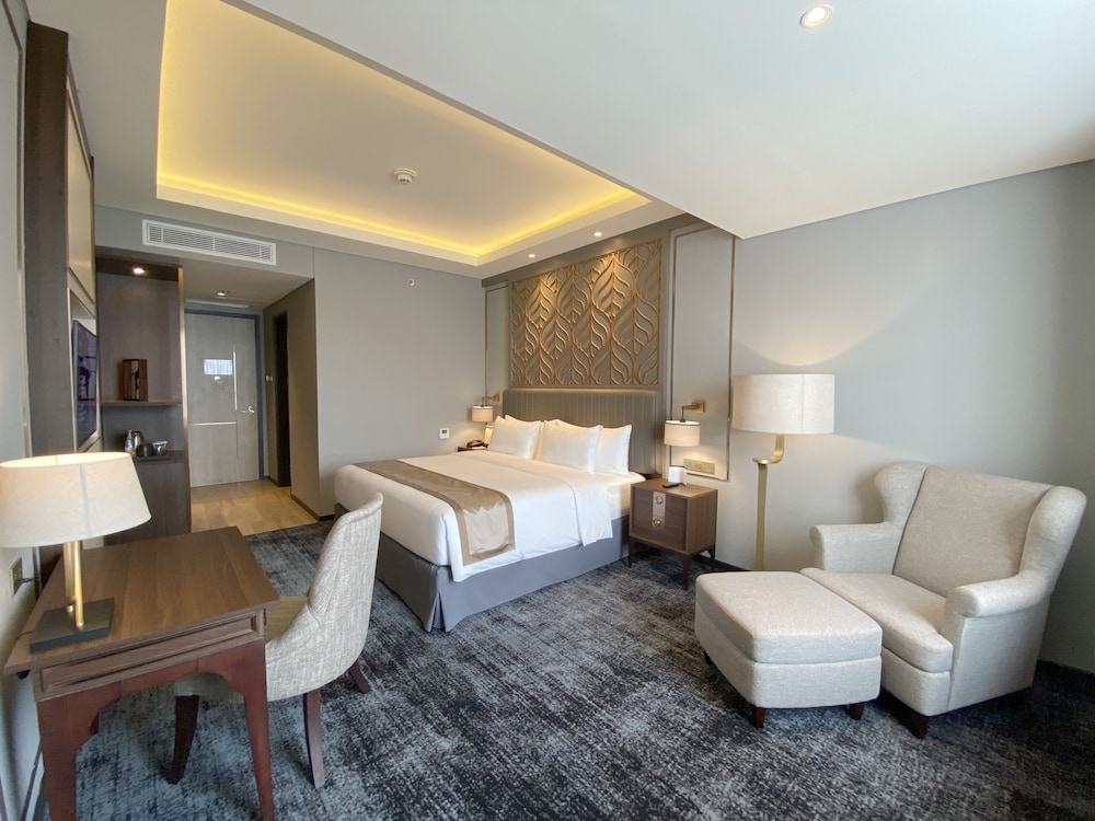 Sutasoma Hotel 32/52