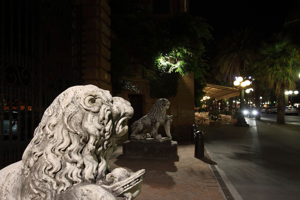 Grand Hotel Villa Balbi 40/42