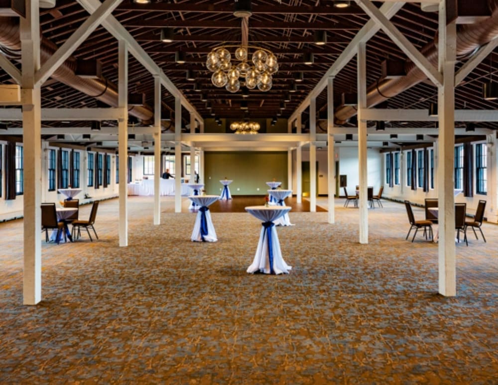 The Confluence Hotel 31/34
