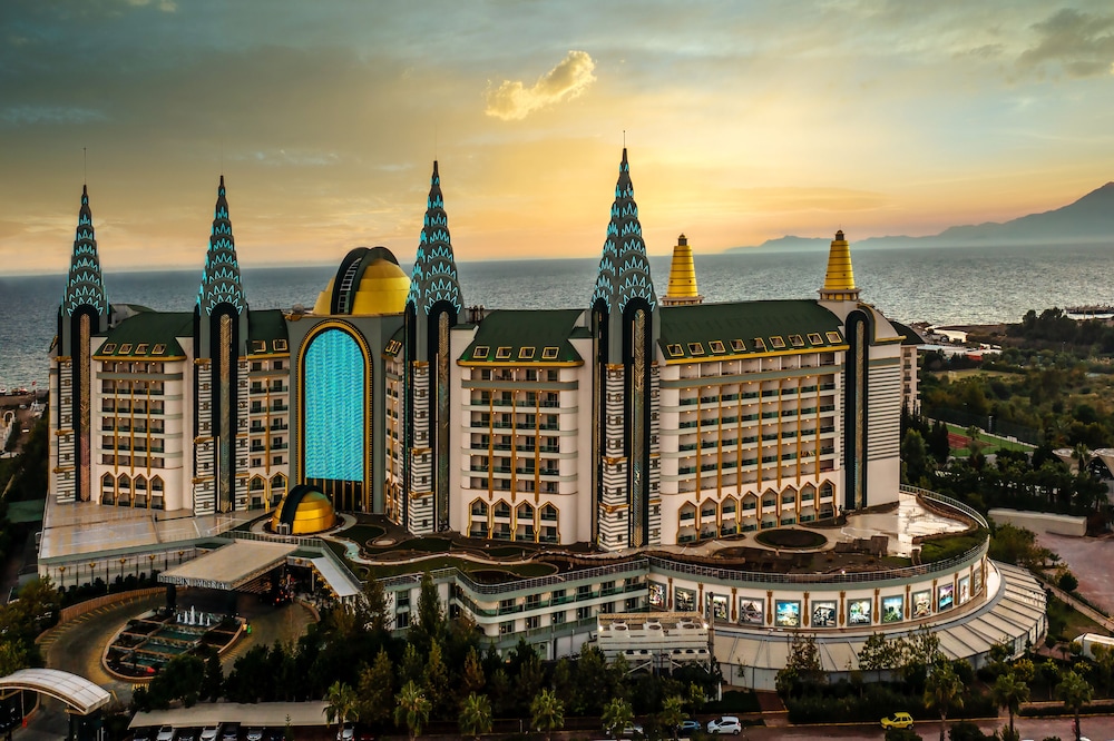 Delphin Imperial 4/60