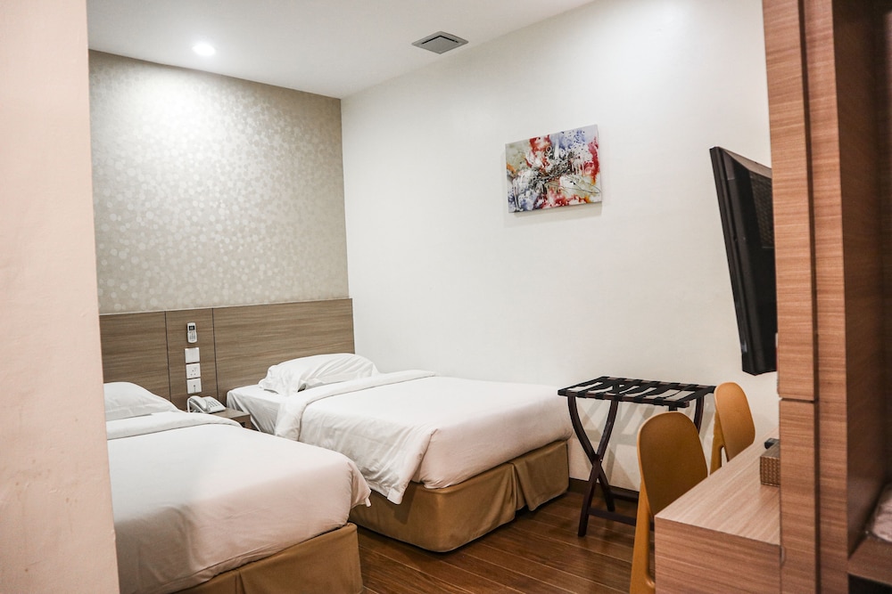 Hana Hotel 25/50