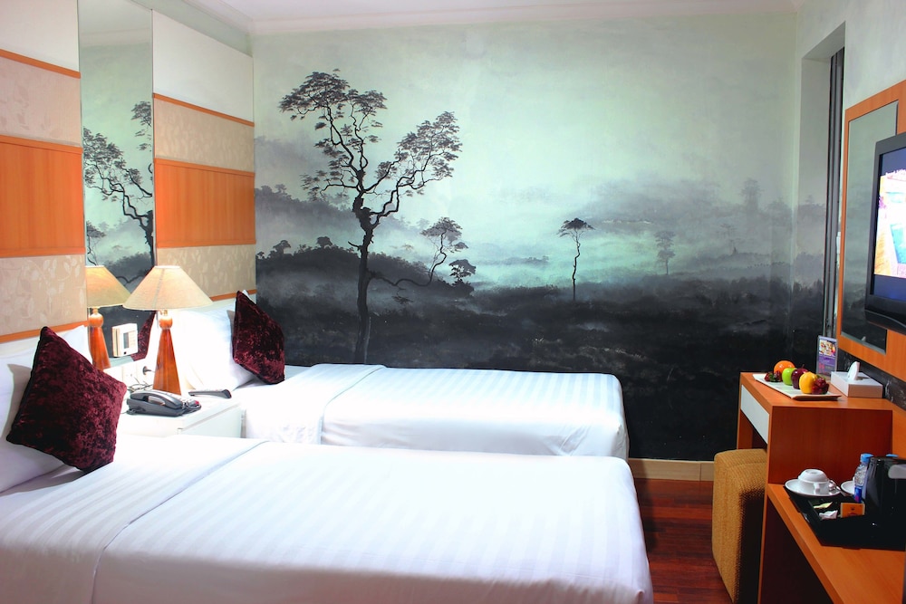 Amos Cozy Hotel 40/66
