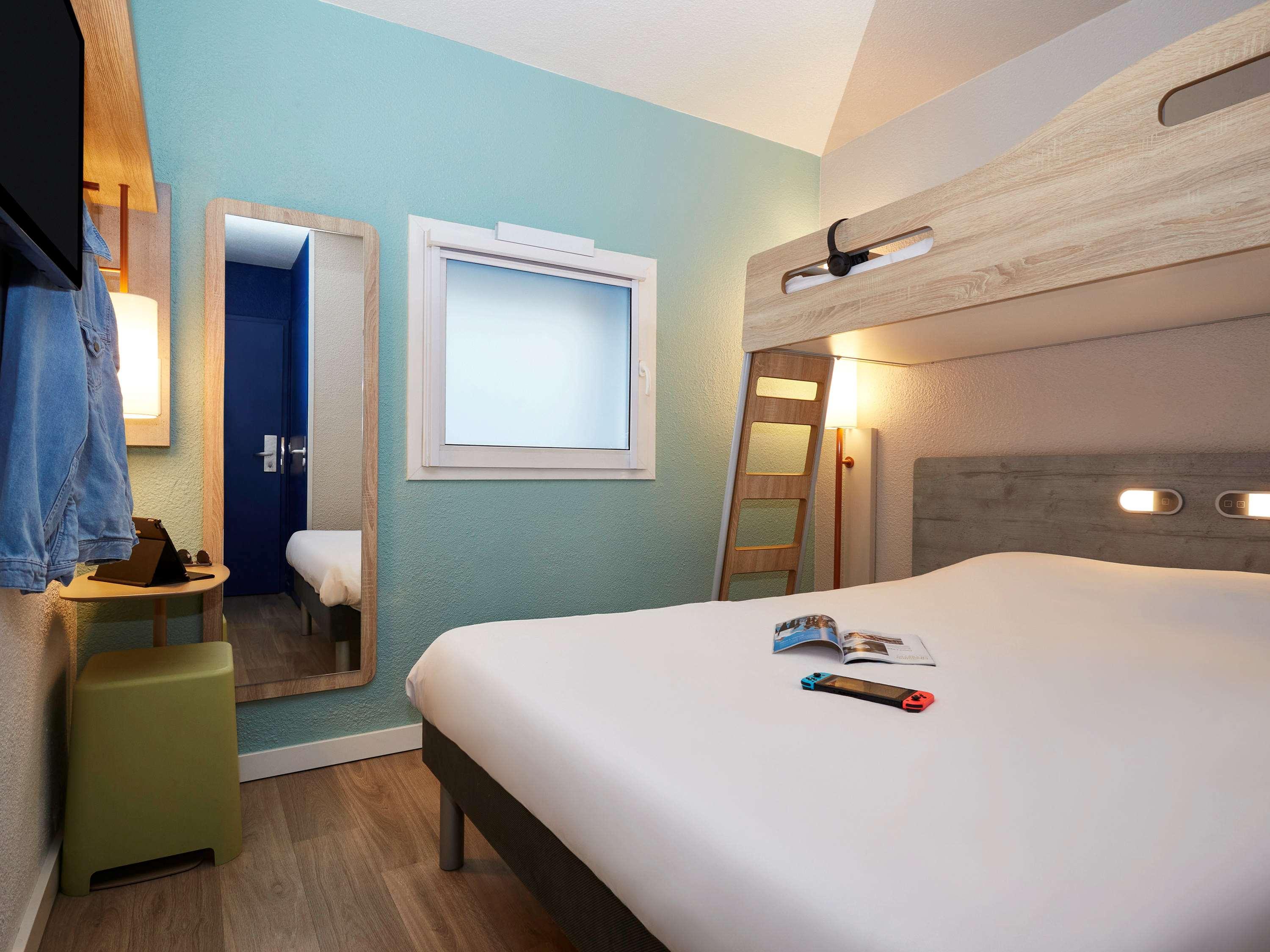 ROOM, TRIPLE, DOUBLE AND BUNK BED