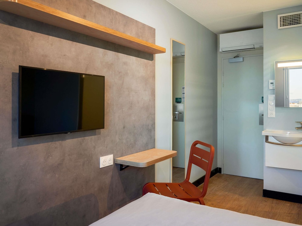 Ibis Budget Issy Les Moulineaux 58/70