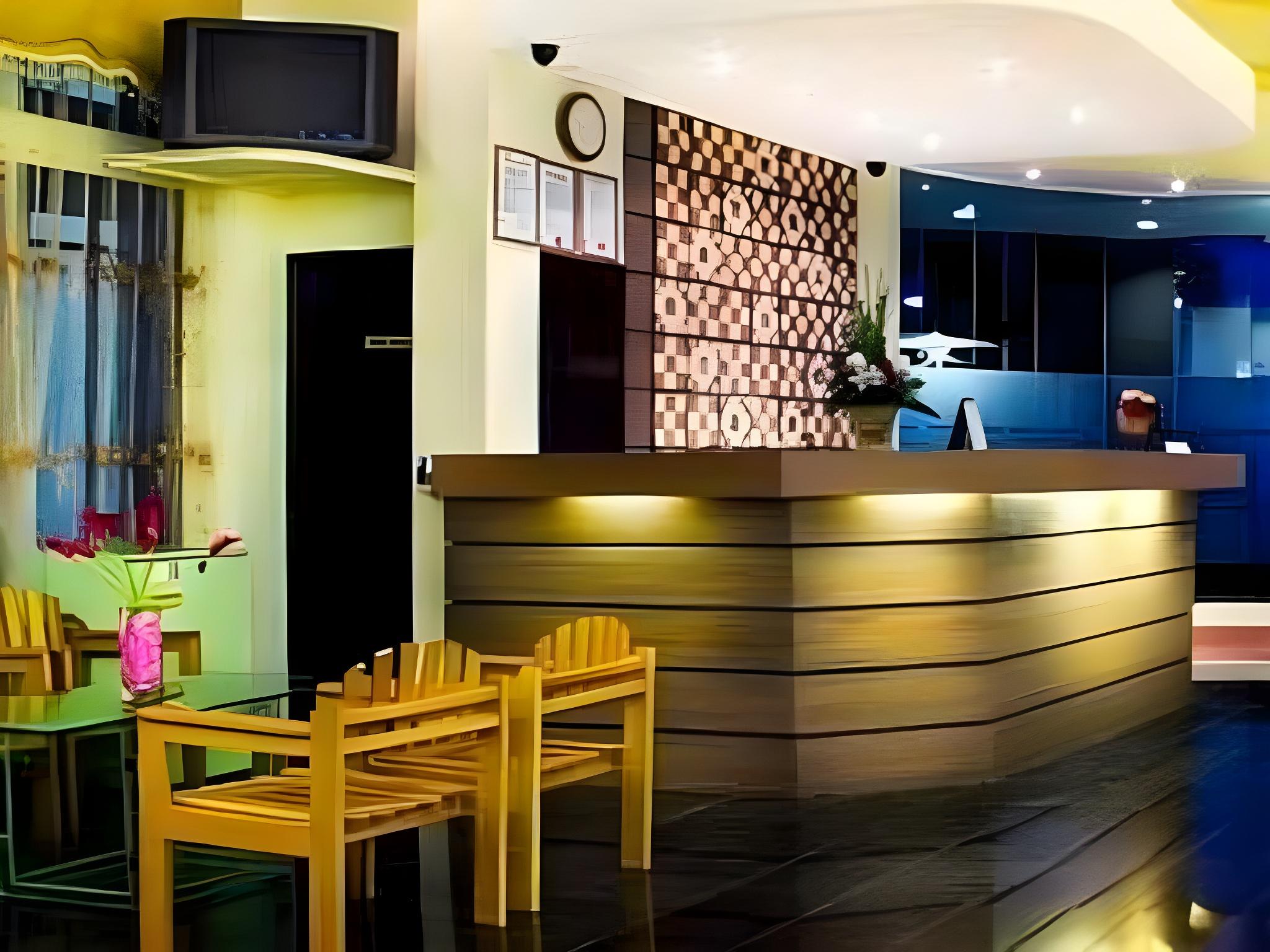 Mervit Hotel 7/35