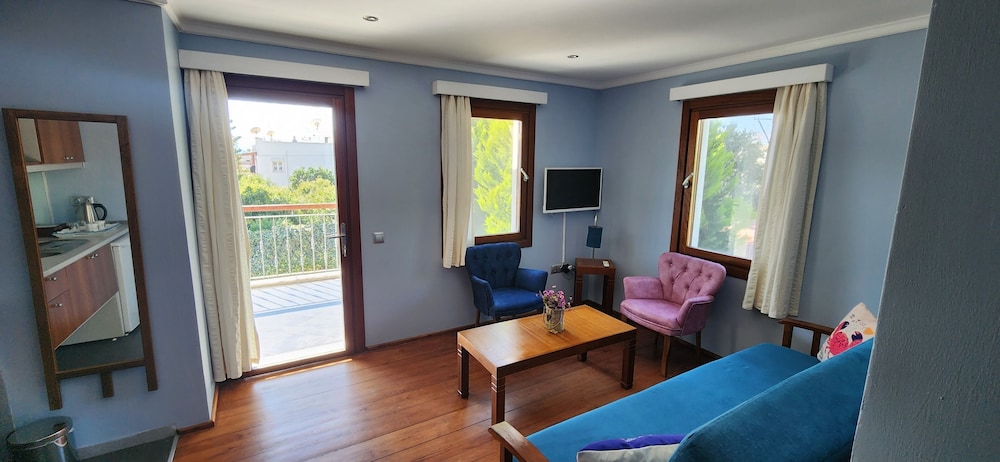 2 Bedrooms, Family, Apartment, Queen Bed, Pool View, Sofa, Kitchen, Bodrum Stone House Hotel 9/10
