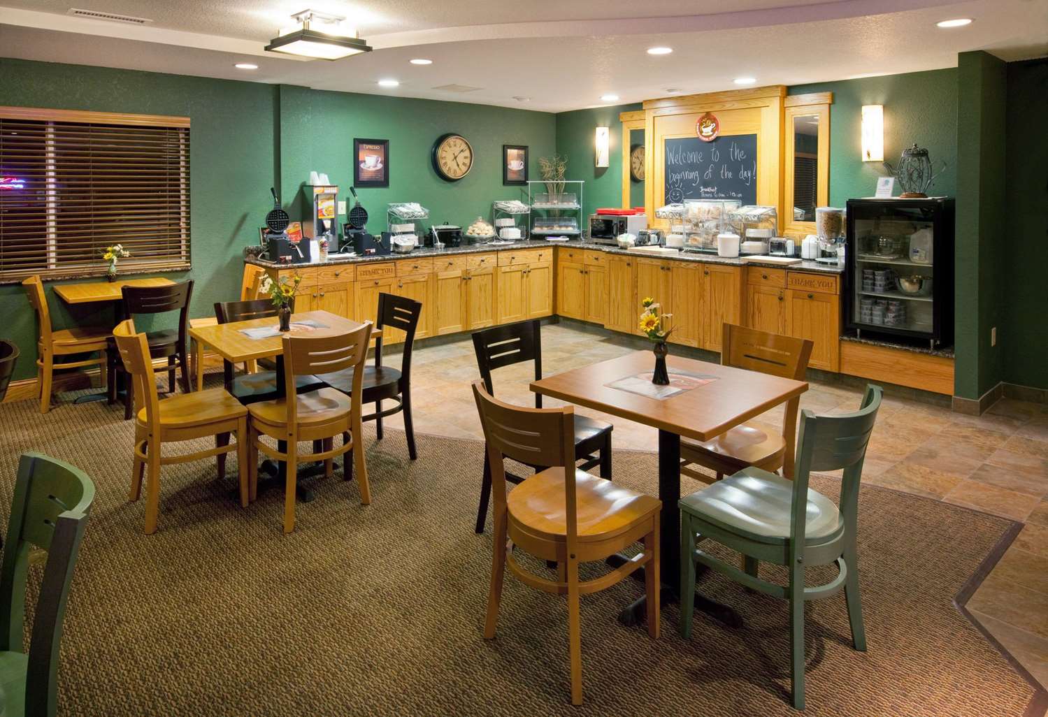 AmericInn by Wyndham Anamosa 9/13