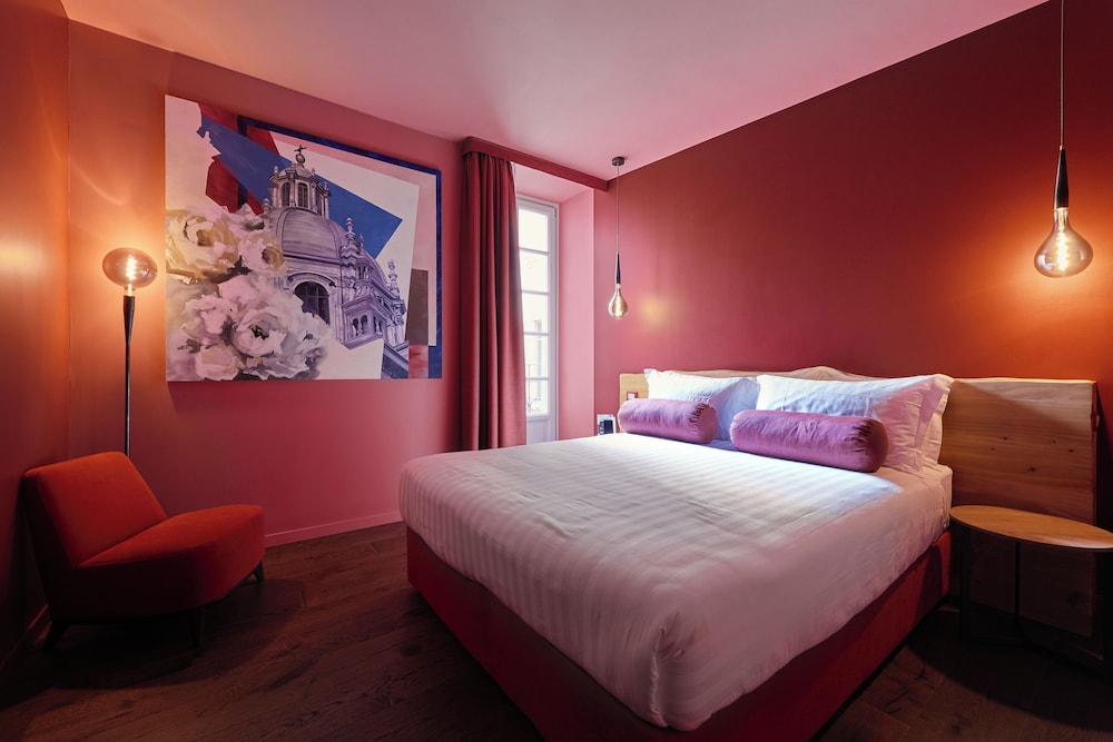 73 Boutique Hotel 14/43