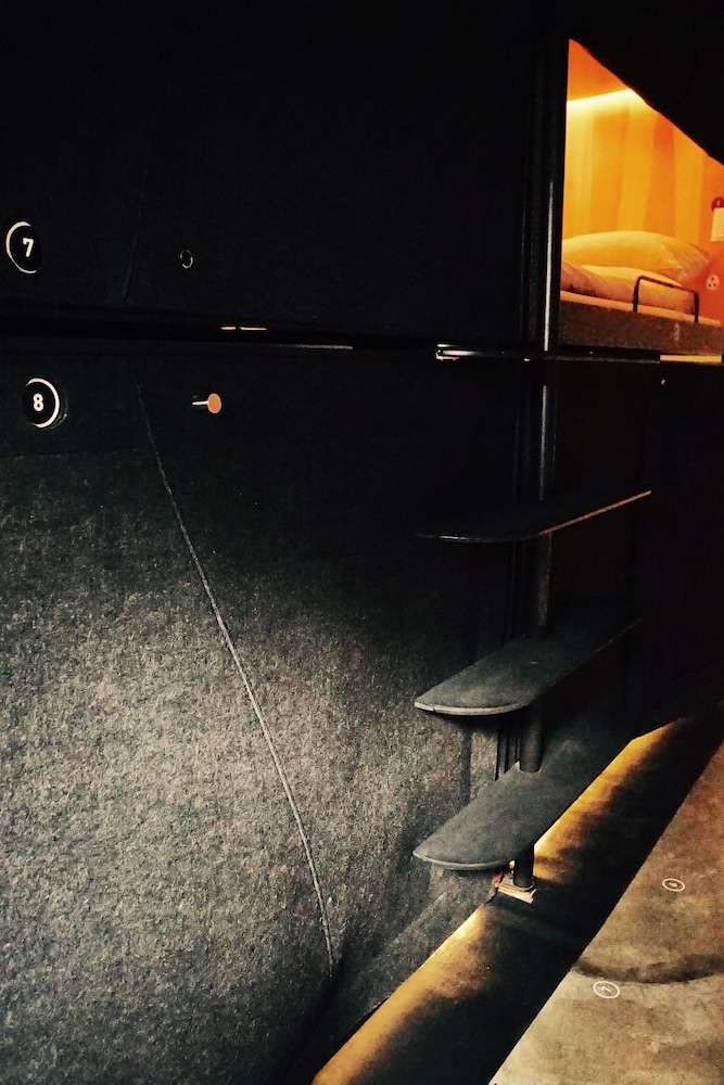 Sleeep - Capsule Hotel 19/24