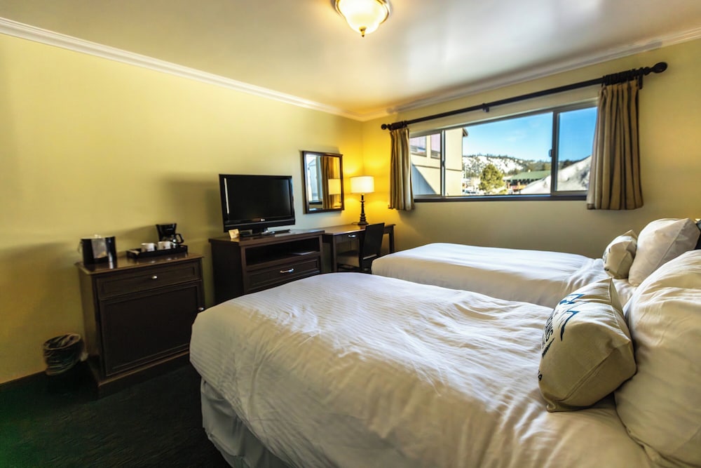 Mammoth Creek Inn 23/59