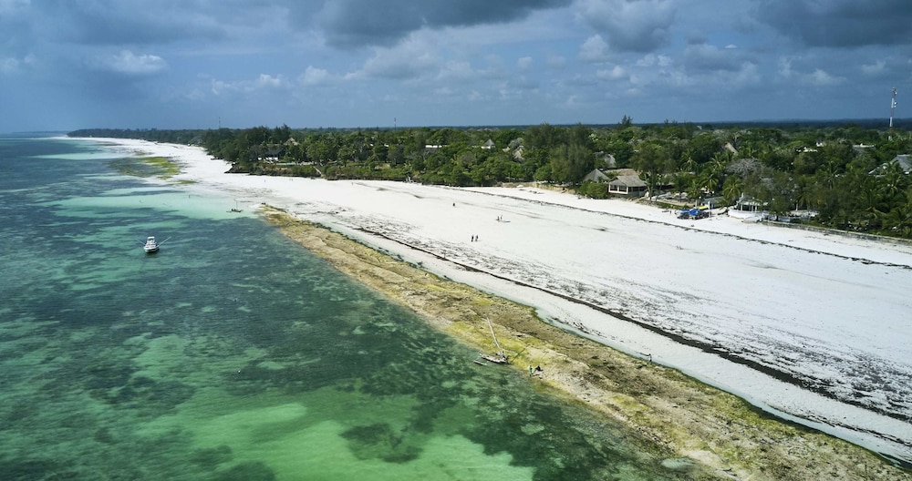 Papillon Lagoon Reef Hotel 49/61