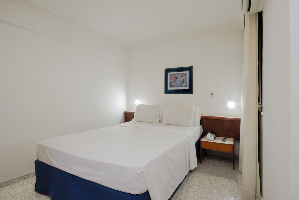 Hotel Bandeirantes 25/69
