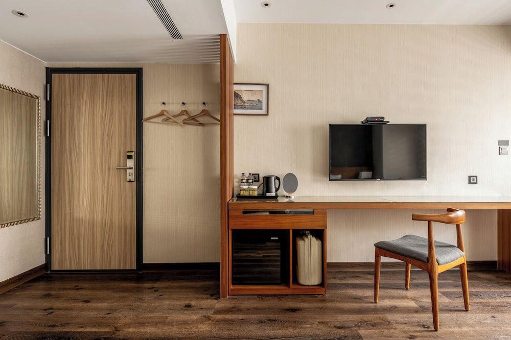 Jin Man Jia Hotel 55/62
