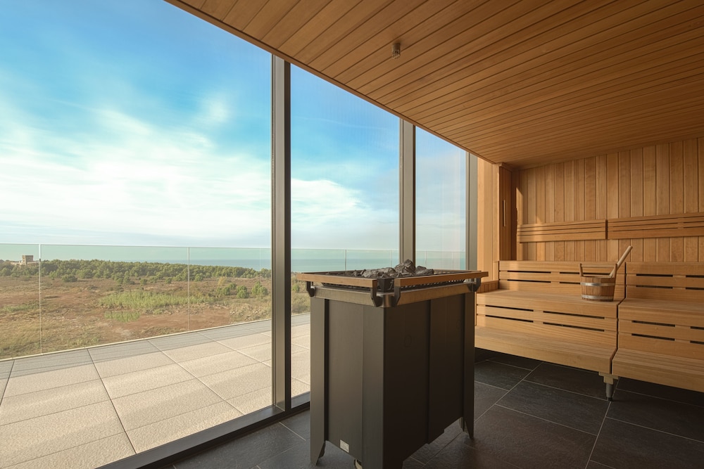 Petram Resort & Residences 34/68