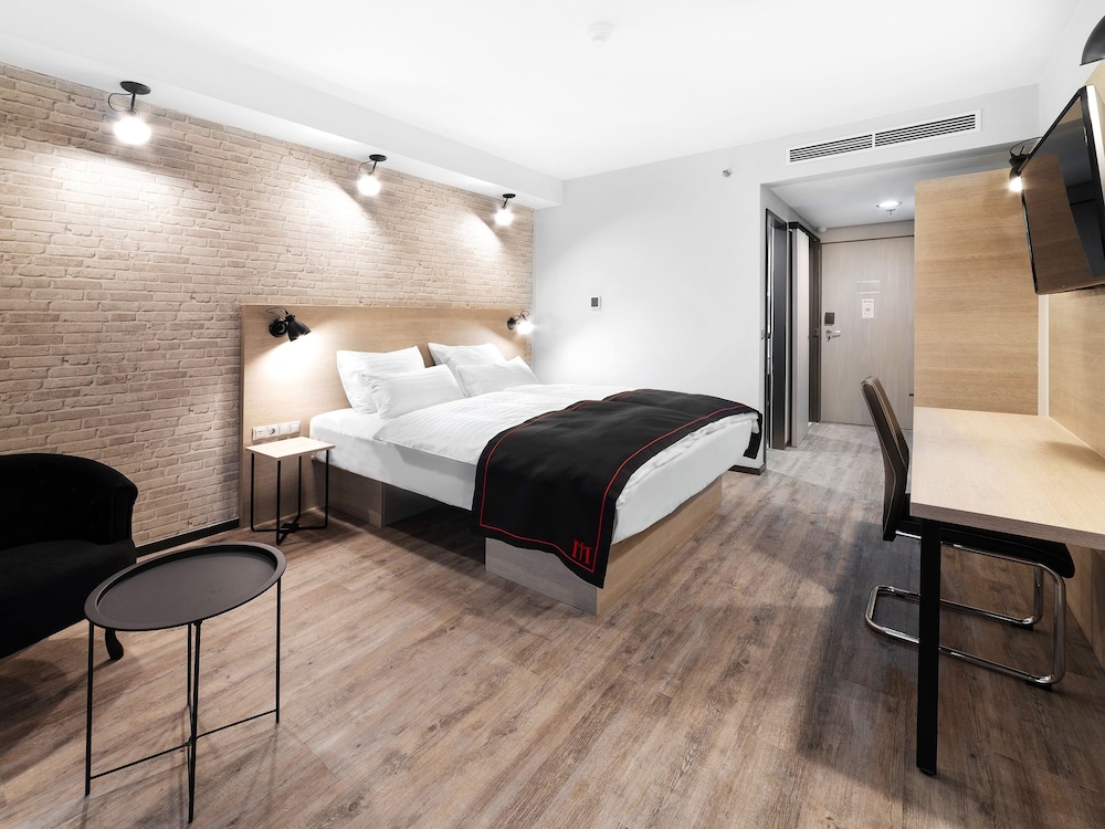 COMFORT, DOUBLE BED