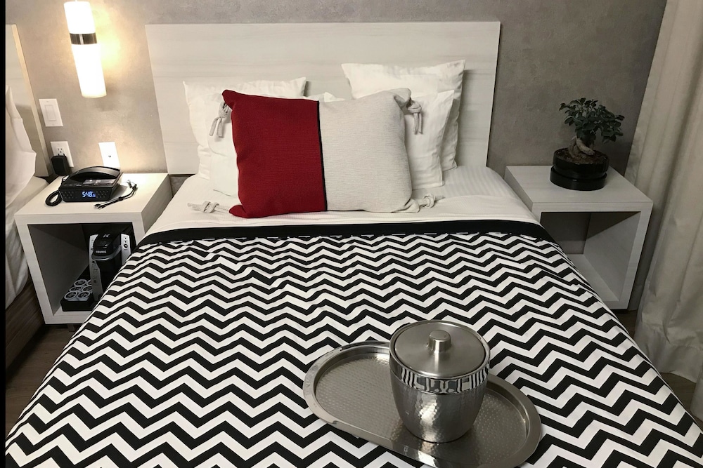 Insignia Hotel An Ascend Hotel Collection Member 24/29