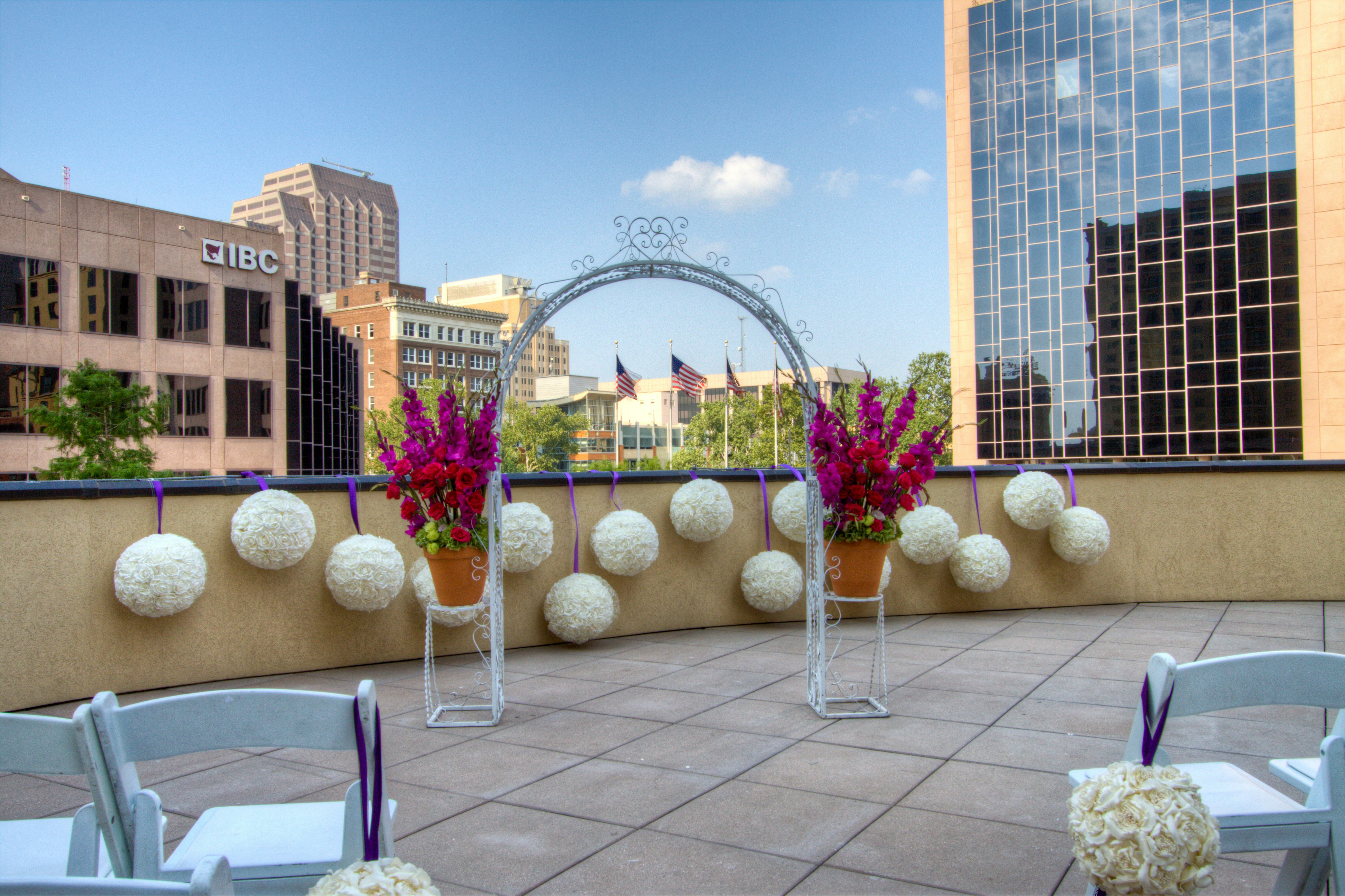 Embassy Suites By Hilton San Antonio Riverwalk Downtown 66/70
