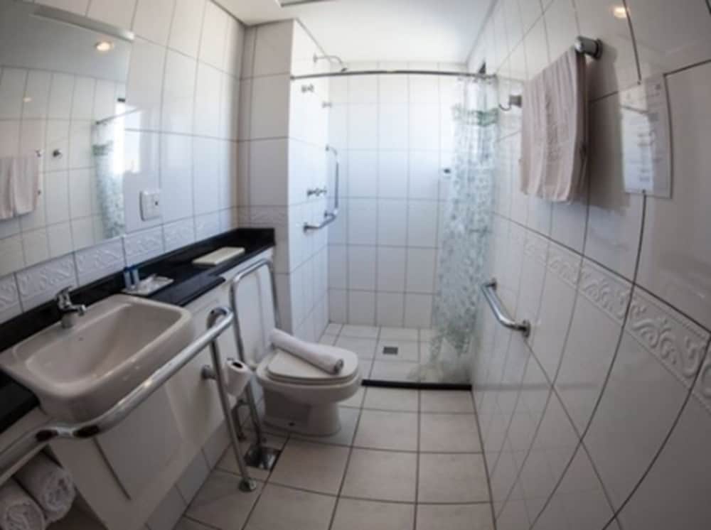 Tri Hotel Executive Caxias 25/25