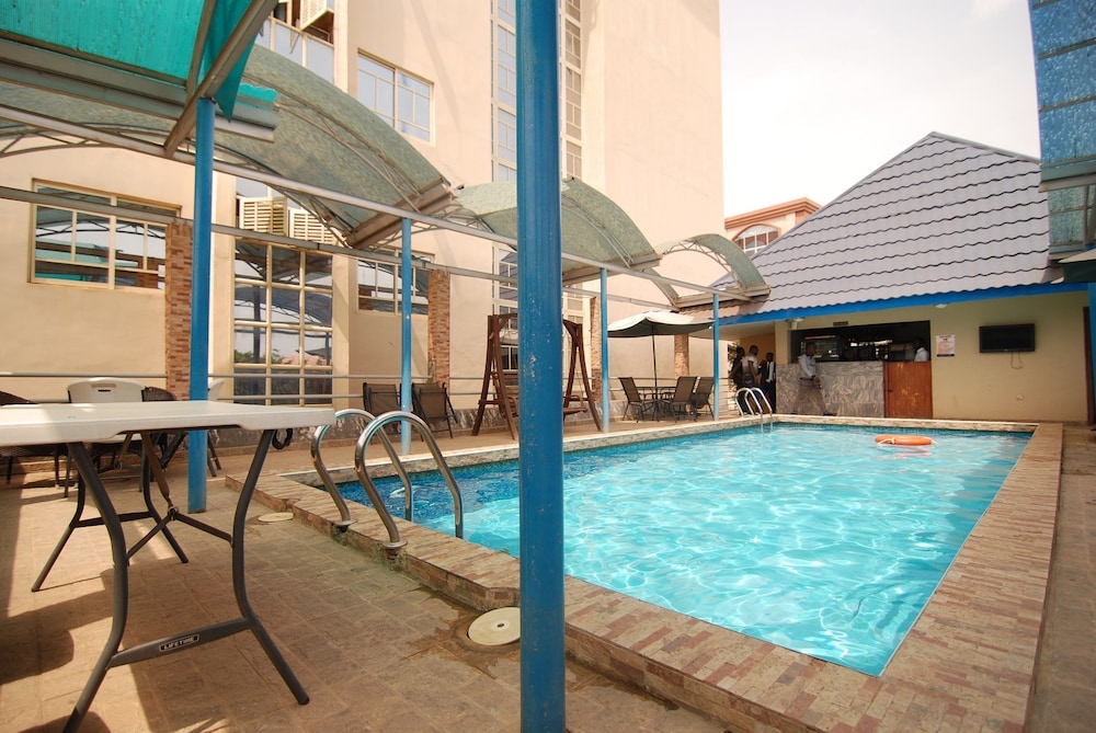 Ayalla Hotels Ltd 18/50