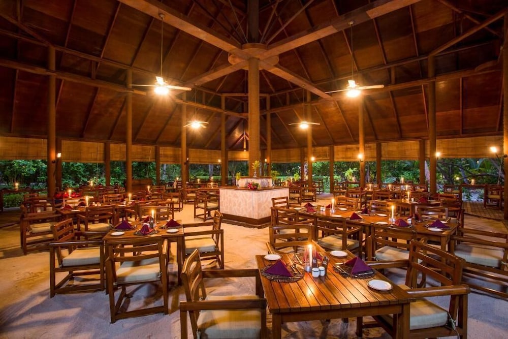 Filitheyo Island Resort 137/151