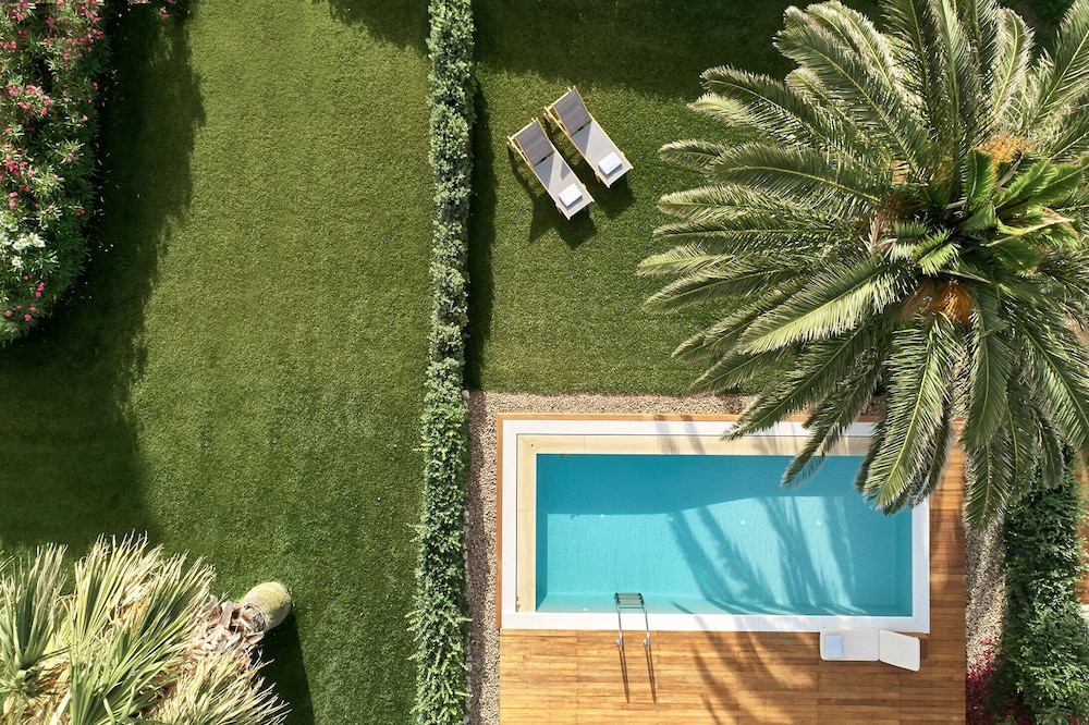Yria Boutique Hotel & Spa 72/74
