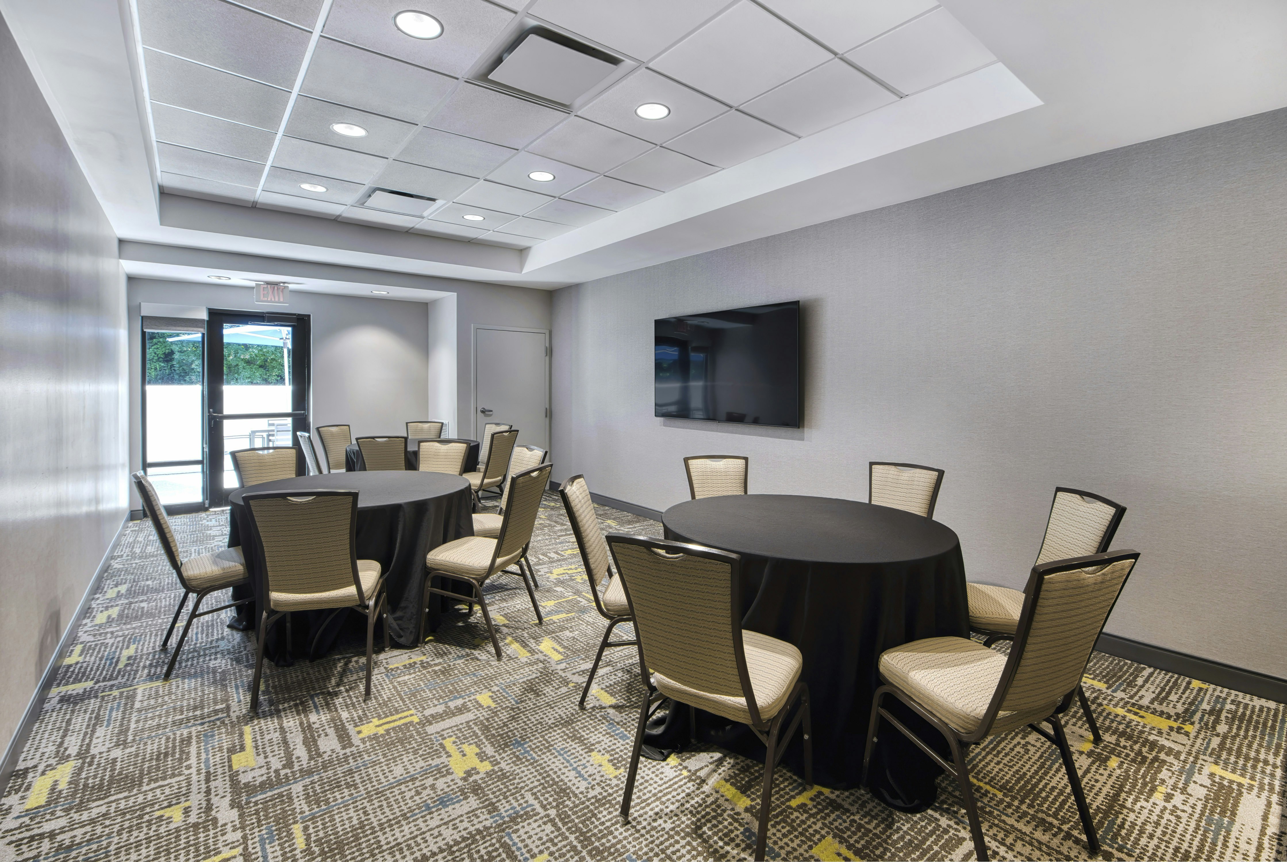Hampton Inn & Suites Burlington NC 55/66